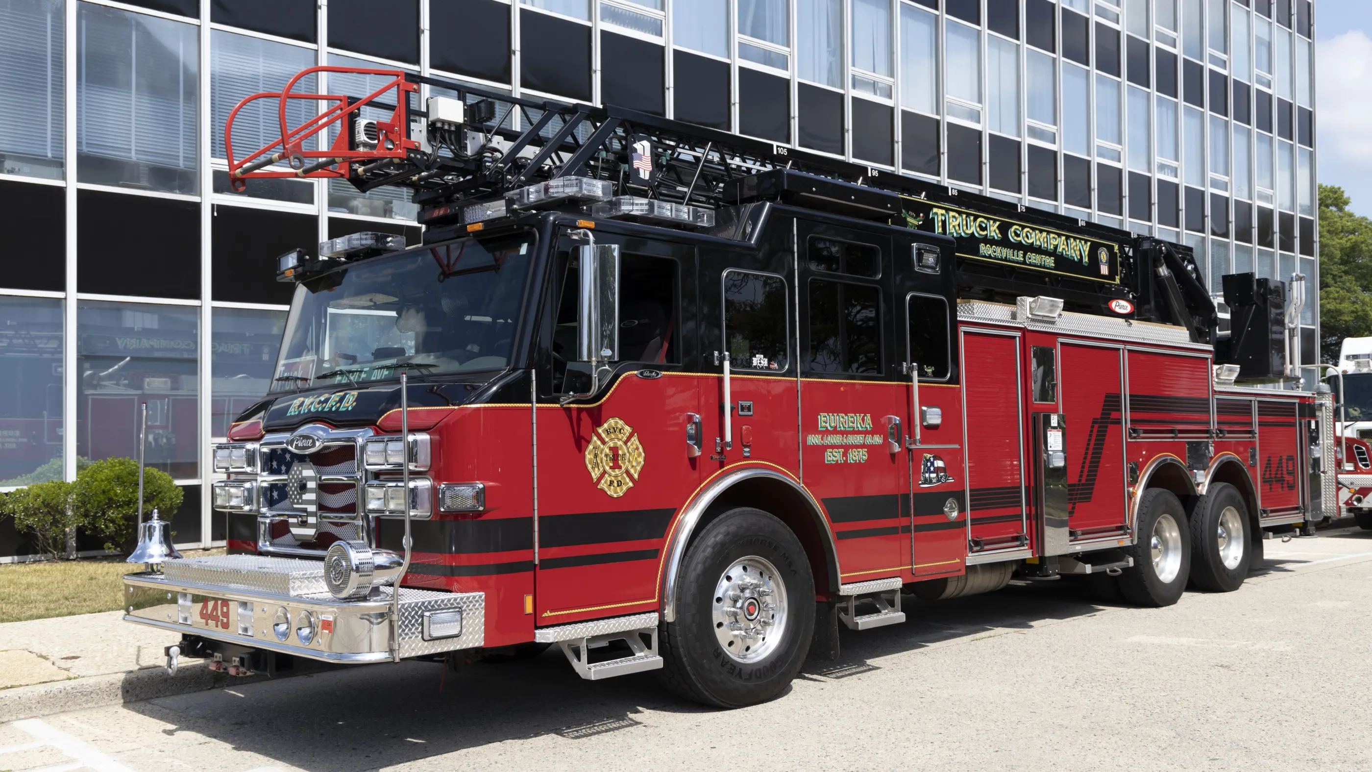Eureka Hook Ladder & Bucket Company No. 1 aerial ladder 449